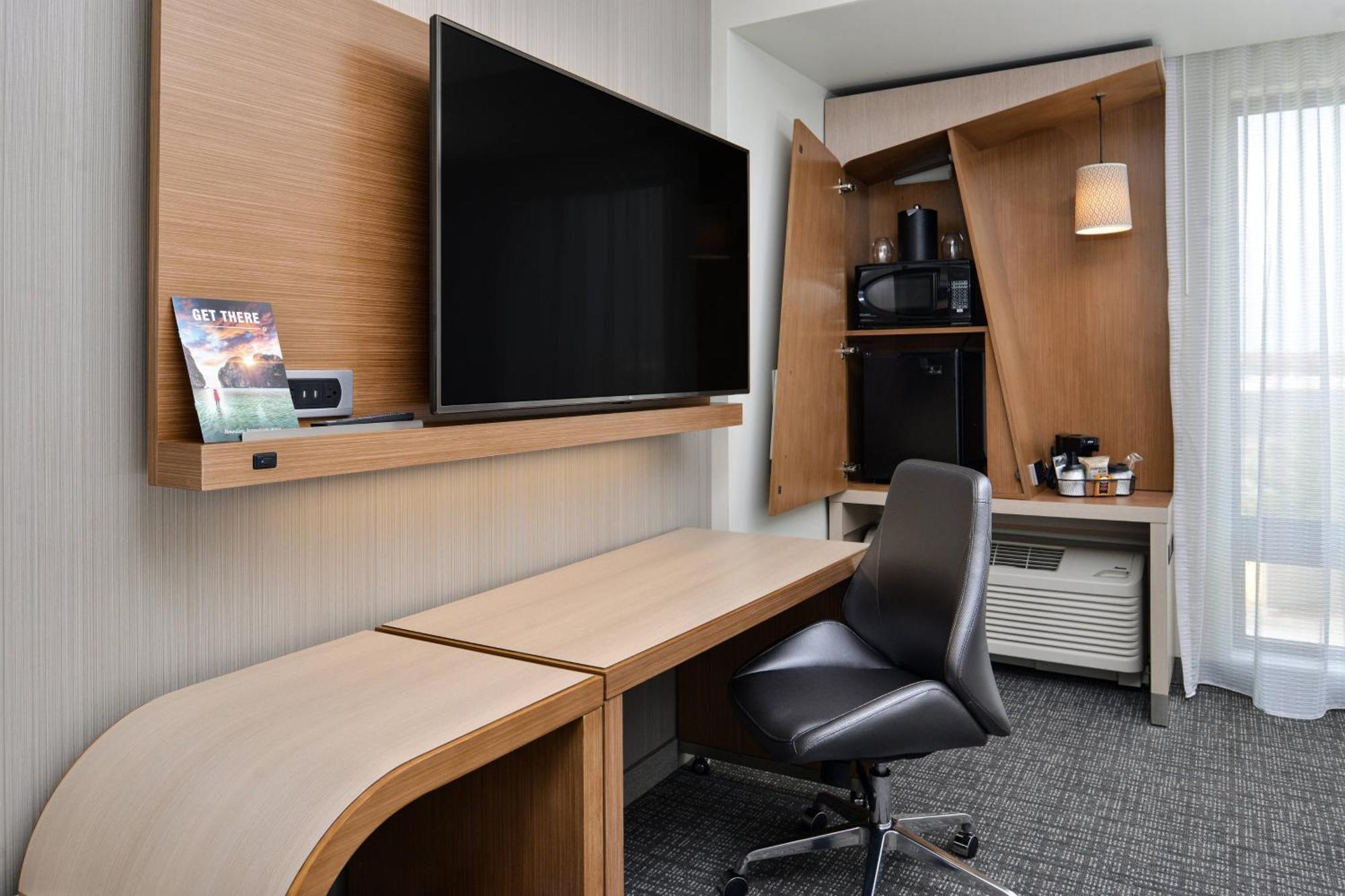 Courtyard Kansas City Олэт Экстерьер фото