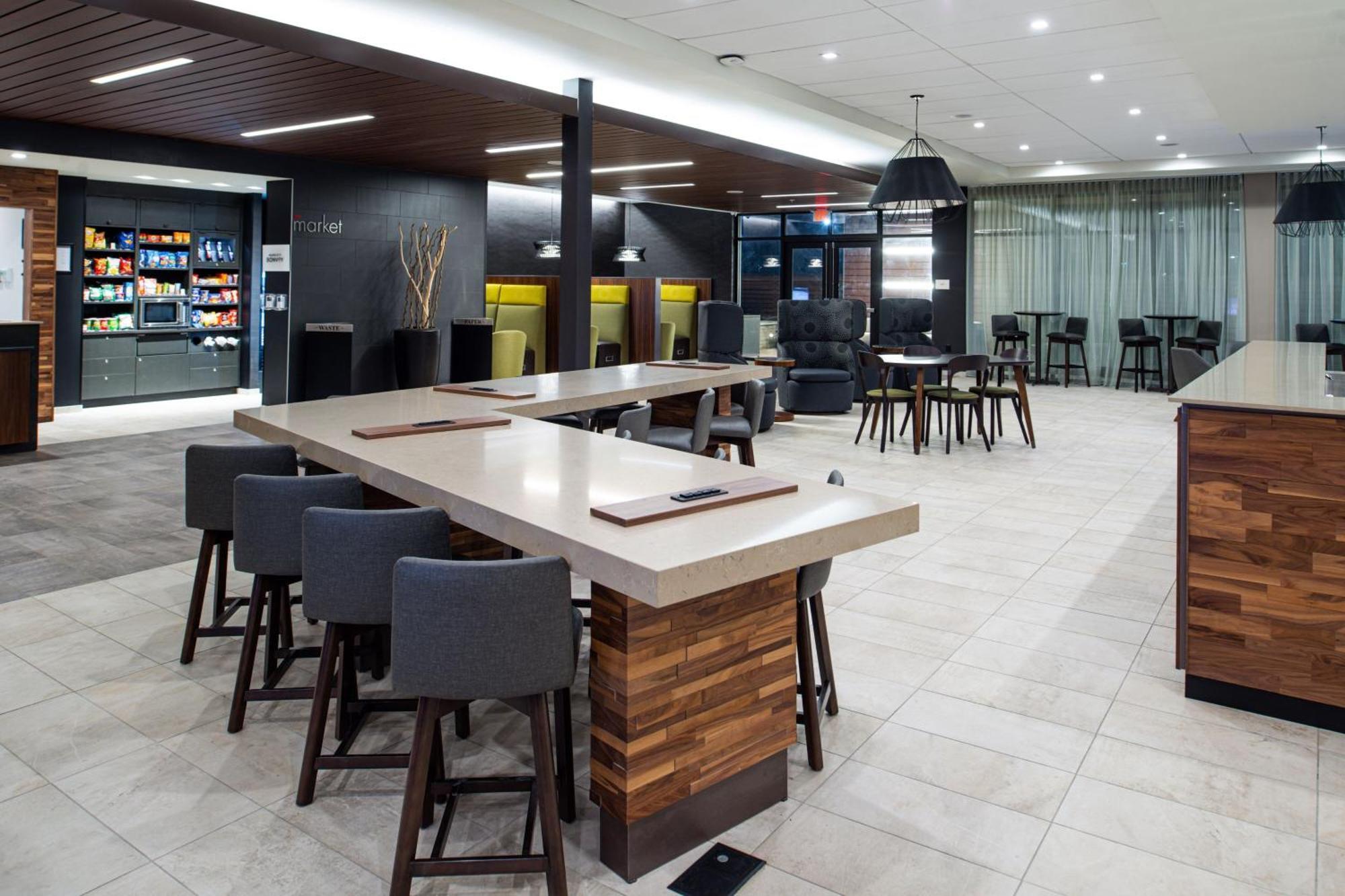 Courtyard Kansas City Олэт Экстерьер фото
